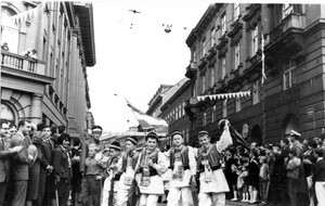 1. Međunarodna smotra folklora u Zagrebu (MSF), 1966. Mimohod  OKUD 