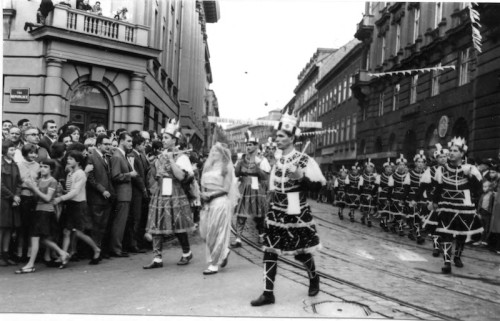 1. Međunarodna smotra folklora u Zagrebu (MSF), 1966. Mimohod RKUD 