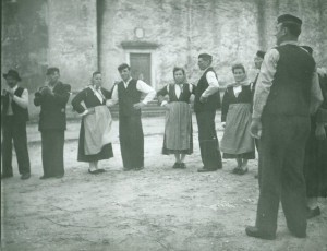 Vokalno-instrumentalna glazba u Istri, 1957.: Balon