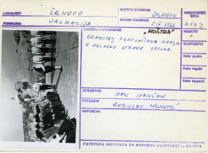 Moštra u Žrnovu (Korčula), 1966. "Moštra". Branitelj obavještava kralja o dolasku strane vojske.
