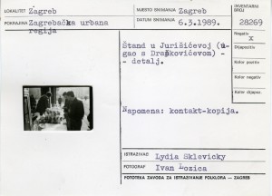 8. mart u Zagrebu 1989.: Štand u Jurišićevoj (ugao s Draškovićevom) - detalj.