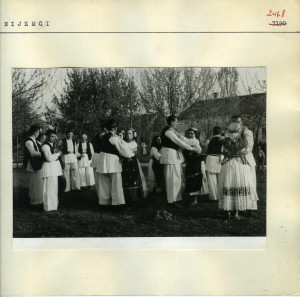 Narodne pjesme iz Bošnjaka i Nijemaca, 1960. i 1962: Parovni ples
