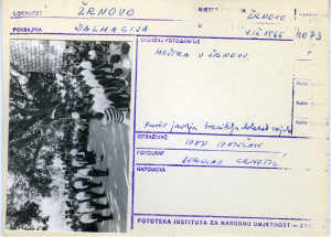 Moštra u Žrnovu (Korčula), 1966.Kurir javlja branitelju dolazak vojske.