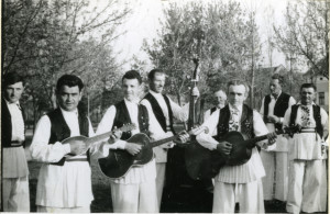 Narodne pjesme iz Bošnjaka i Nijemaca, 1960. i 1962.: Seoski tamburaši