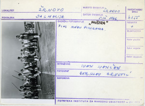 Moštra u Žrnovu (Korčula), 1966. "Moštra". Ples među figurama.