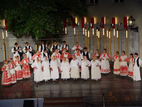 37. Međunarodna smotra folklora, Zagreb, 16.-20. srpnja 2003. Hrvatski i strani folklorni ansambli, Gradec, 20.7.2003. KUD "Obreška", Donja Obreška.