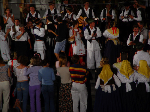 37. Međunarodna smotra folklora, Zagreb, 16.-20. srpnja 2003.: Radionica "Plešite s nama", Gradec, 19.7.2003.