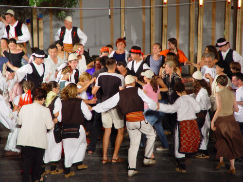 37. Međunarodna smotra folklora, Zagreb, 16.-20. srpnja 2003.: Radionica "Plešite s nama", Gradec, 18.7.2003.