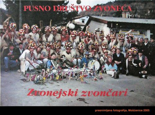 Karneval. 2005.: Pusno društvo Zvoneća - Zvonejski zvončari (presnimljena fotografija)