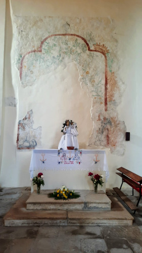 Freska i bočni oltar, župna crkva Uznesenja Bl. Djevice Marije Glogovnica