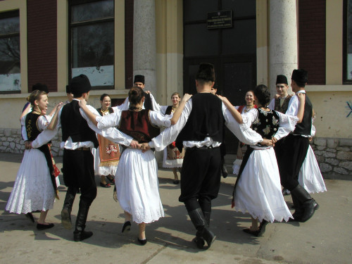 Glazba i ples nacionalnih manjina u Hrvatskoj: KUD 
